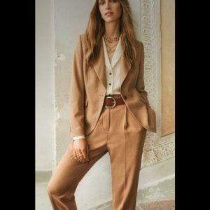 HM tweed suit. Giuliva Heritage collection.